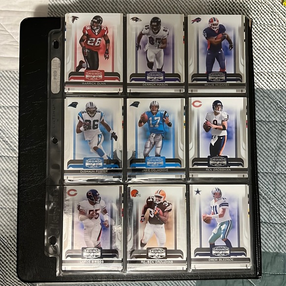 2006 Football Card Lot - Picture 2 of 9